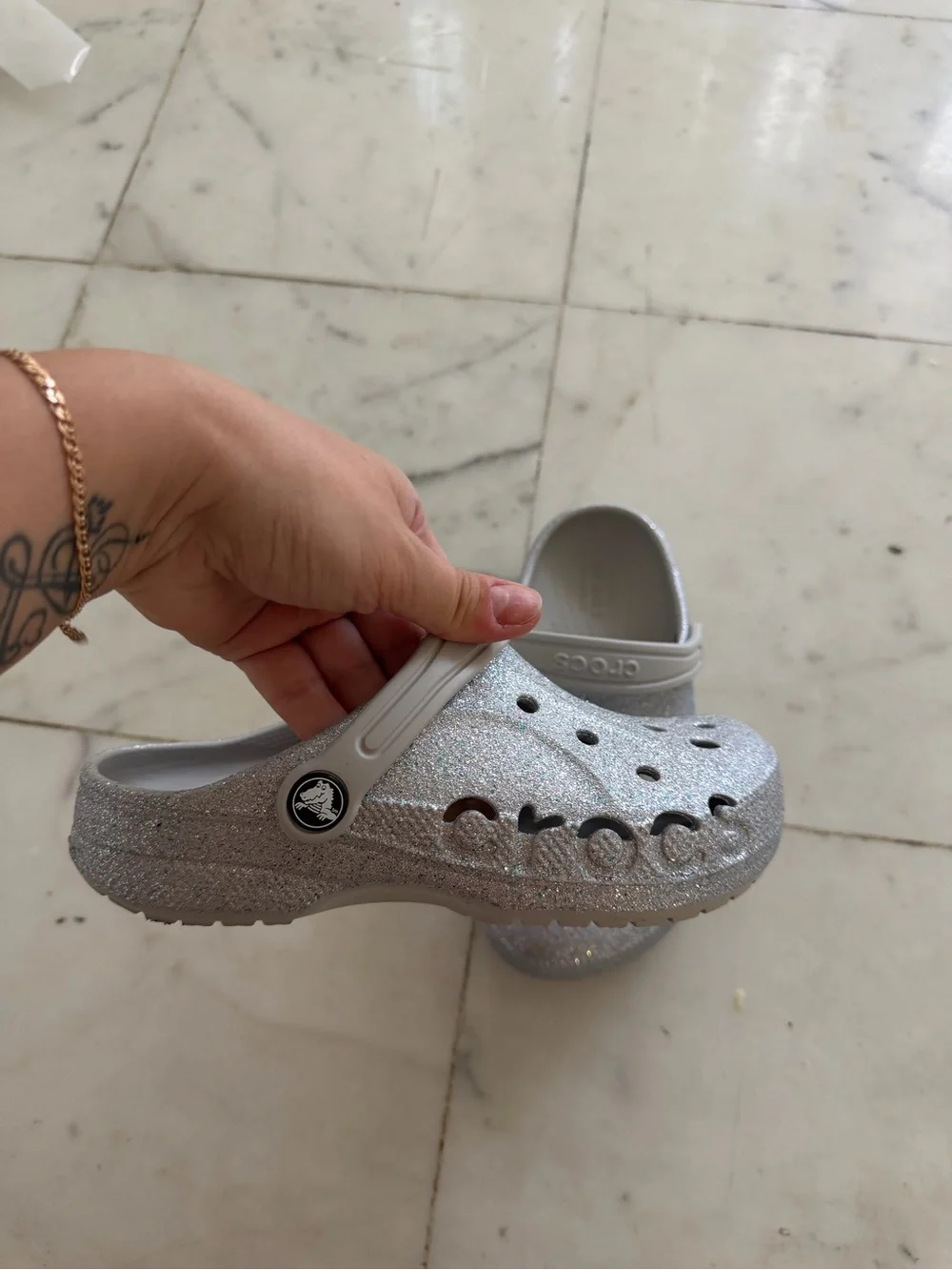 CROCS Kids Classic Clog in Sparkling Silver Glitter